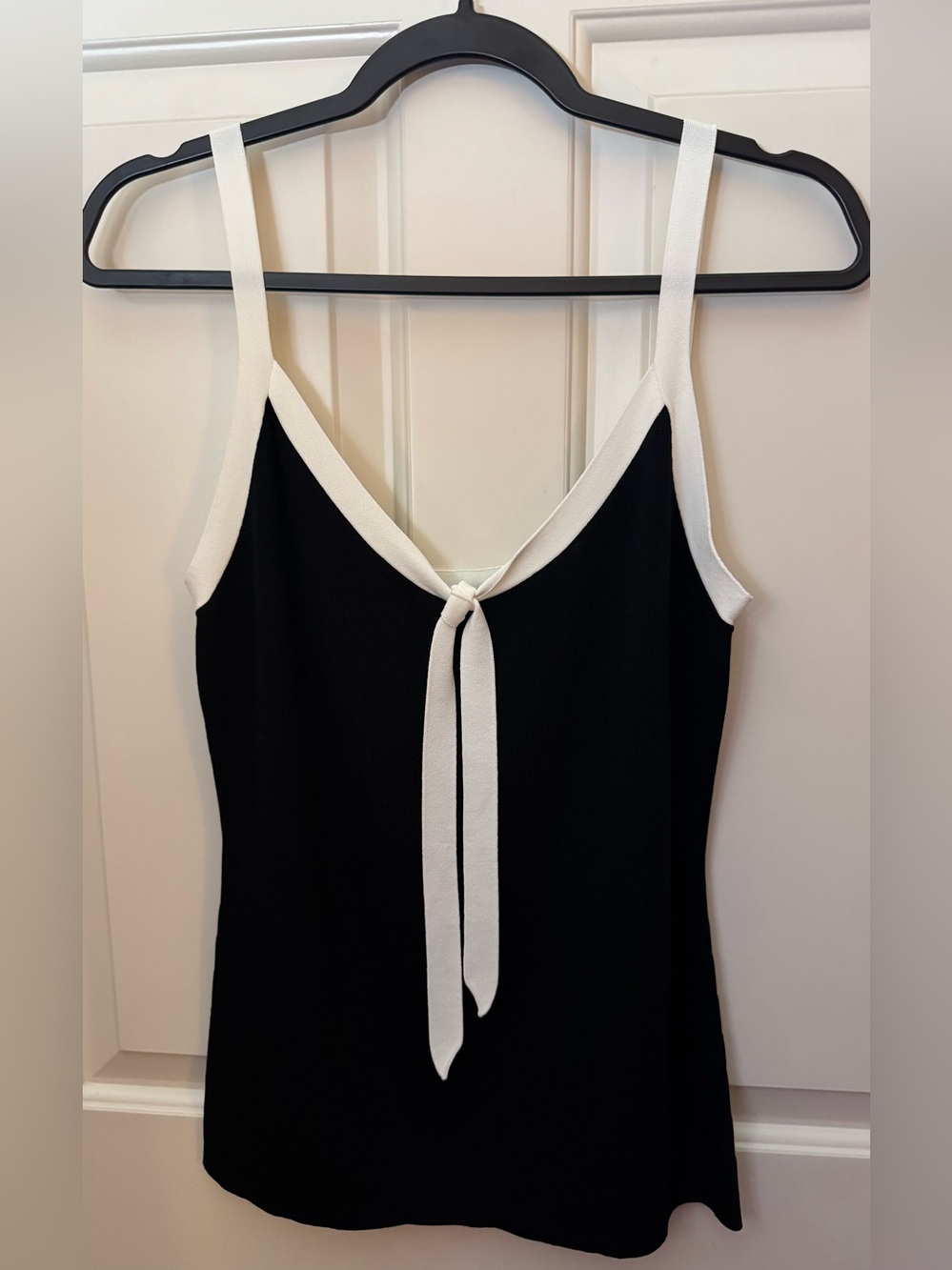 Ann Taylor Top/Tank /Shell Black with White Tie Size - Large ** NWT** - Picture 3 of 16